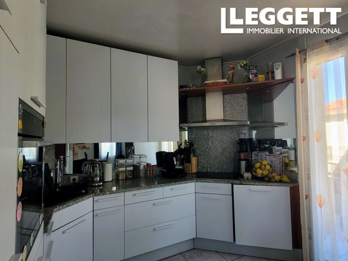 Image No.3-4 Bed House for sale