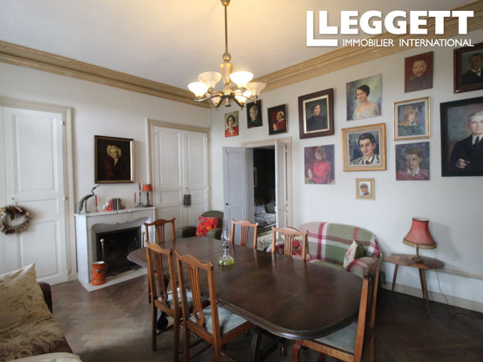 Image No.2-5 Bed House for sale