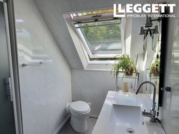 ahr0chm6ly9jzg4uagvzdglhlmltbw8vaw1hz2uvvevom