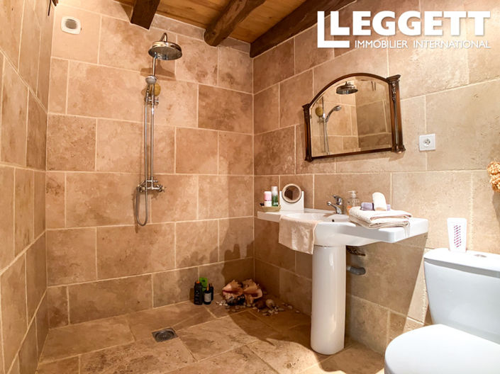 Image No.9-2 Bed House for sale