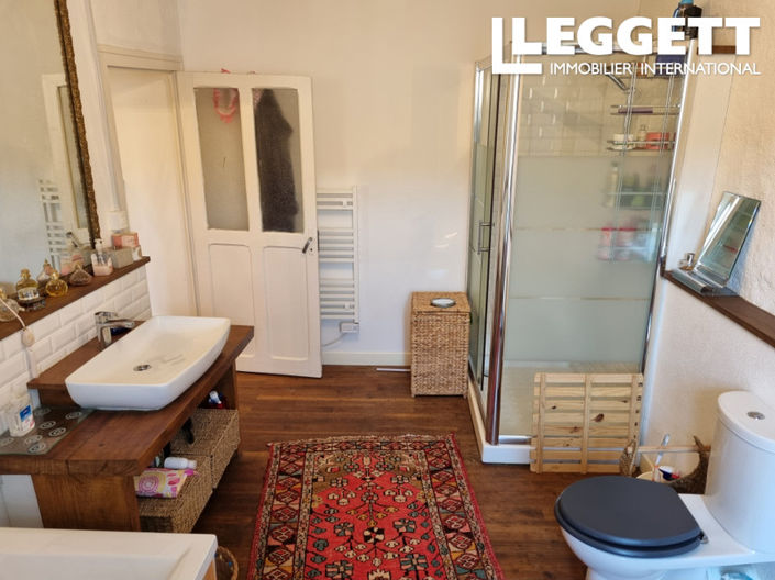 Image No.10-2 Bed House for sale