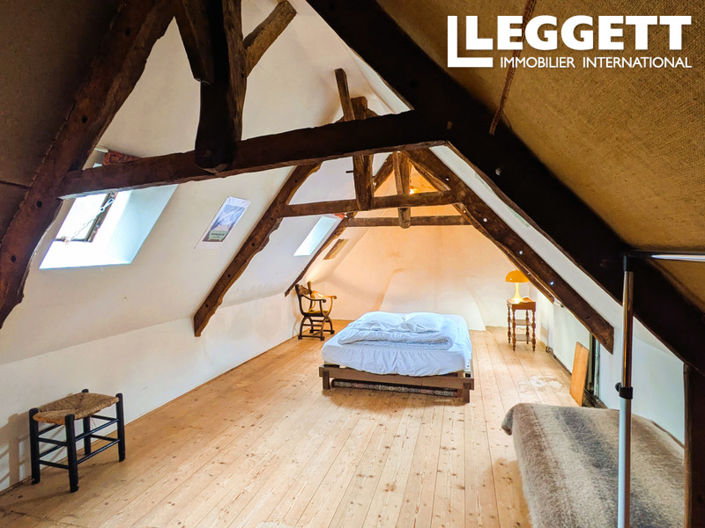 Image No.9-4 Bed House for sale