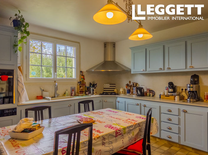 Image No.3-4 Bed House for sale