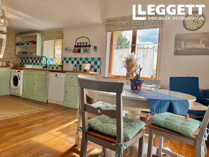 Image No.9-3 Bed House for sale