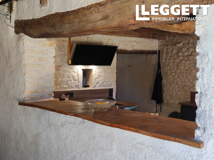 Image No.6-4 Bed House for sale