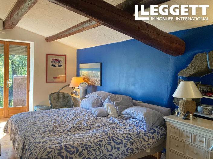 Image No.8-3 Bed House for sale