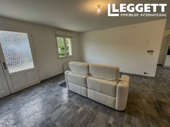 Image No.9-3 Bed House for sale