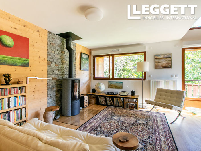 Image No.6-3 Bed House for sale