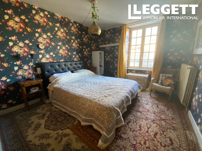 Image No.6-4 Bed House for sale