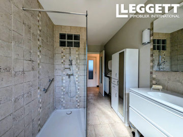 ahr0chm6ly9jzg4uagvzdglhlmltbw8vaw1hz2uvvevom