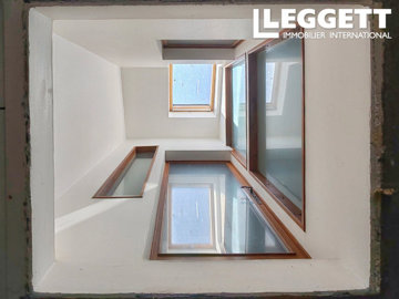 ahr0chm6ly9jzg4uagvzdglhlmltbw8vaw1hz2uvvevom