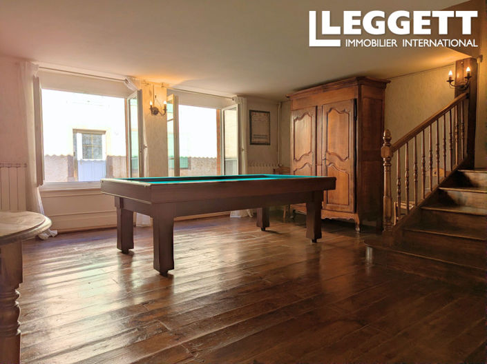 Image No.8-7 Bed House for sale