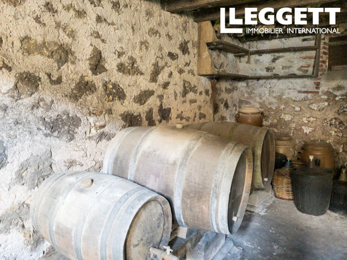 Image No.8-4 Bed House for sale