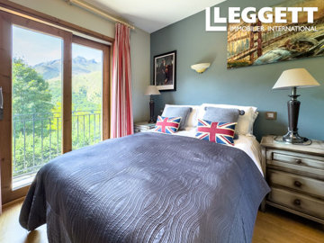 ahr0chm6ly9jzg4uagvzdglhlmltbw8vaw1hz2uvvevom