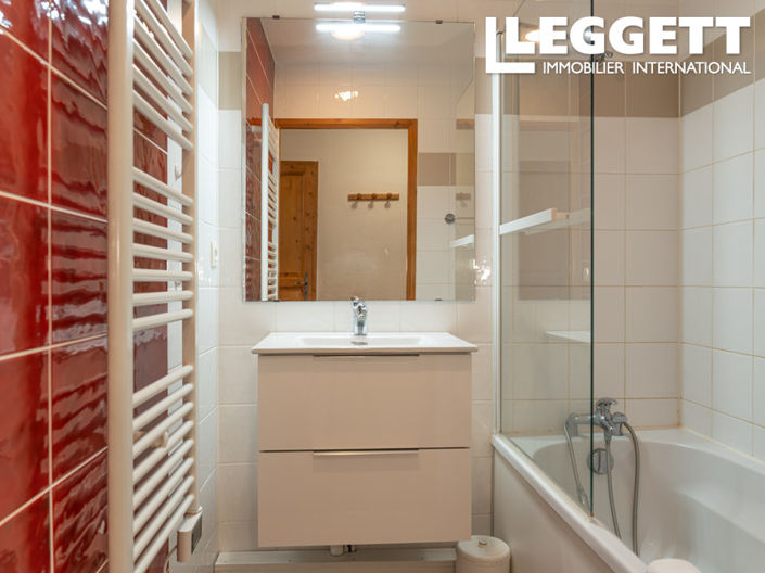 Image No.10-2 Bed Apartment for sale