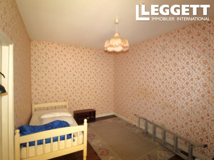 Image No.8-4 Bed House for sale