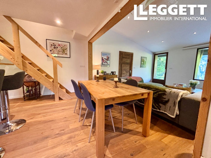 Image No.2-4 Bed House for sale