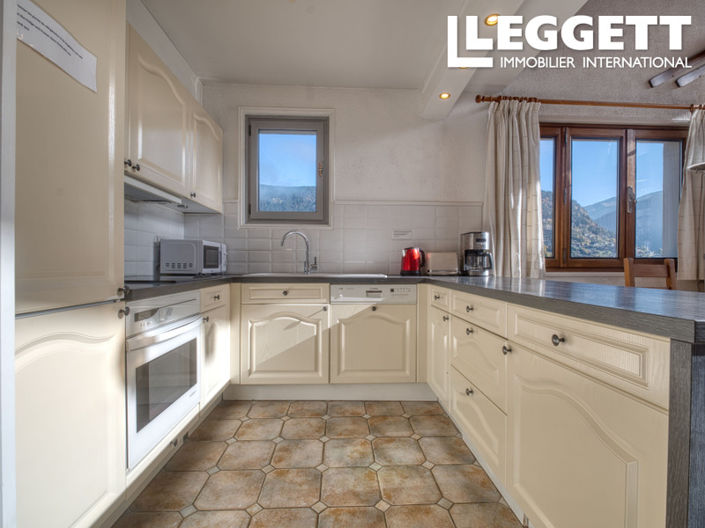 Image No.6-3 Bed Apartment for sale