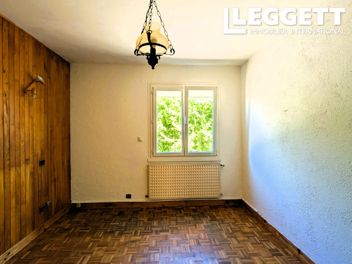 Image No.7-5 Bed House for sale