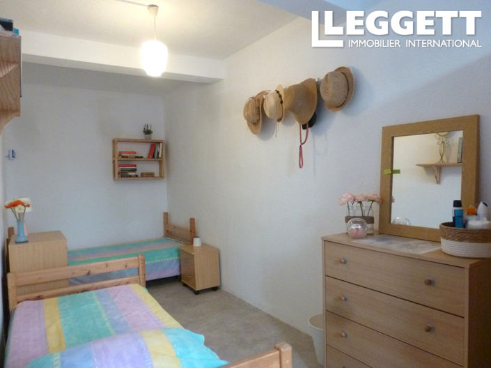 Image No.9-3 Bed House for sale