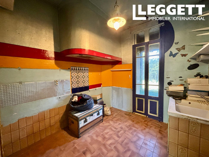 Image No.9-2 Bed House for sale