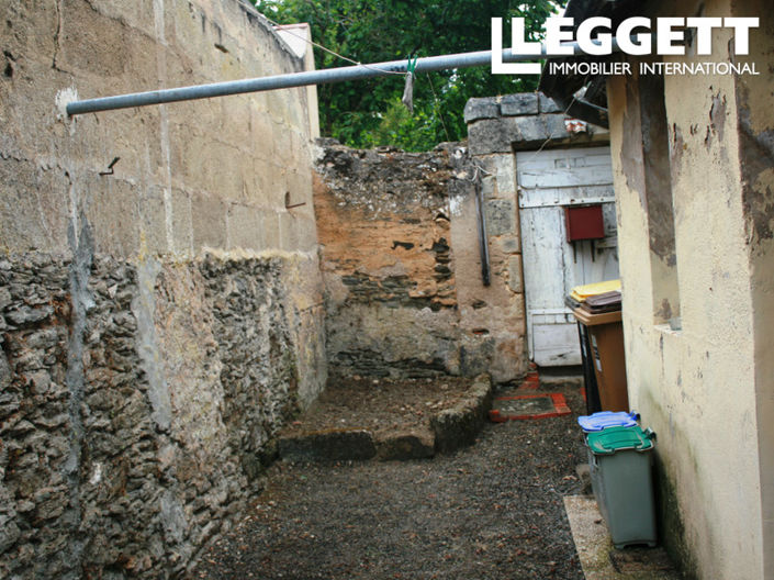 Image No.6-4 Bed House for sale