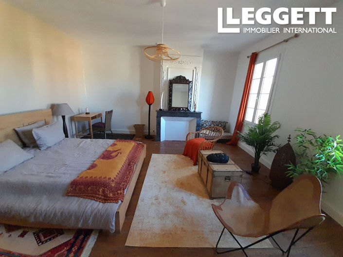 Image No.7-5 Bed House for sale