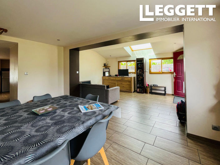 Image No.3-2 Bed House for sale