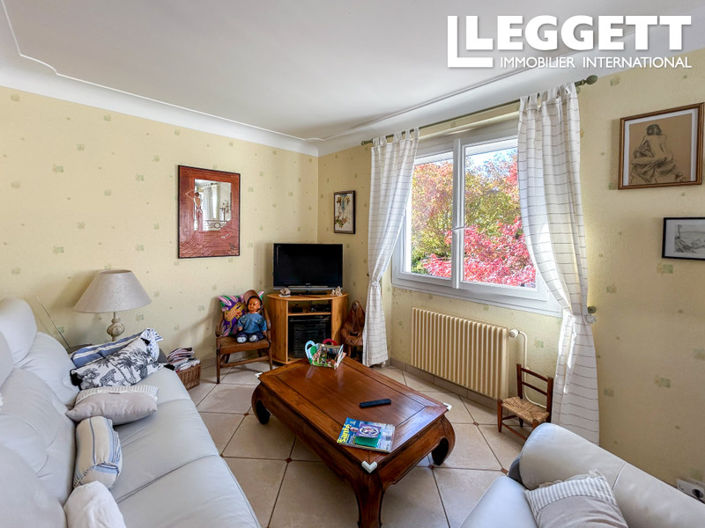 Image No.3-5 Bed House for sale