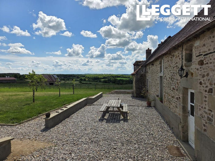 Image No.9-3 Bed Commercial for sale