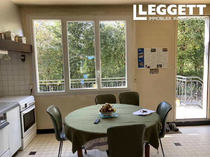 Image No.7-5 Bed House for sale