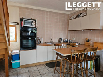 ahr0chm6ly9jzg4uagvzdglhlmltbw8vaw1hz2uvvevom