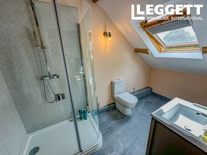 Image No.9-3 Bed House for sale