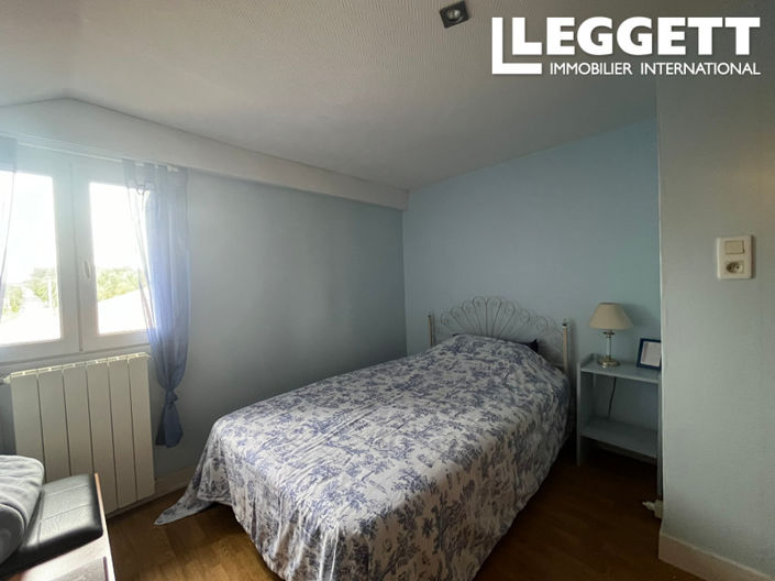 Image No.10-4 Bed House for sale