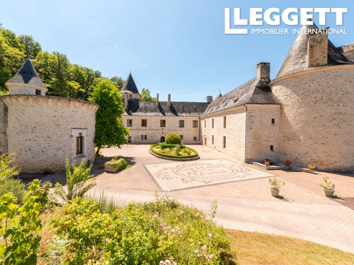 Image No.2-32 Bed Chateaux for sale