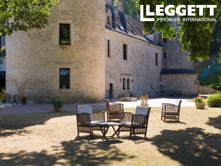 Image No.4-32 Bed Chateaux for sale