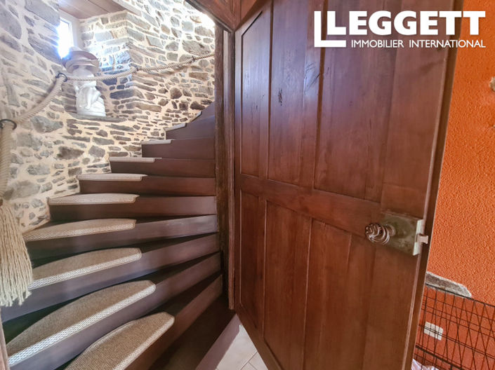 Image No.6-3 Bed House for sale