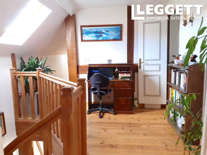 Image No.9-4 Bed House for sale