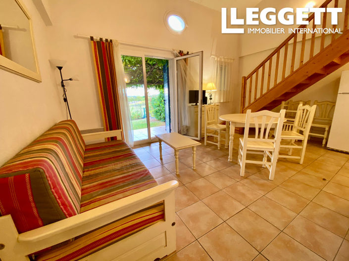 Image No.4-2 Bed House for sale