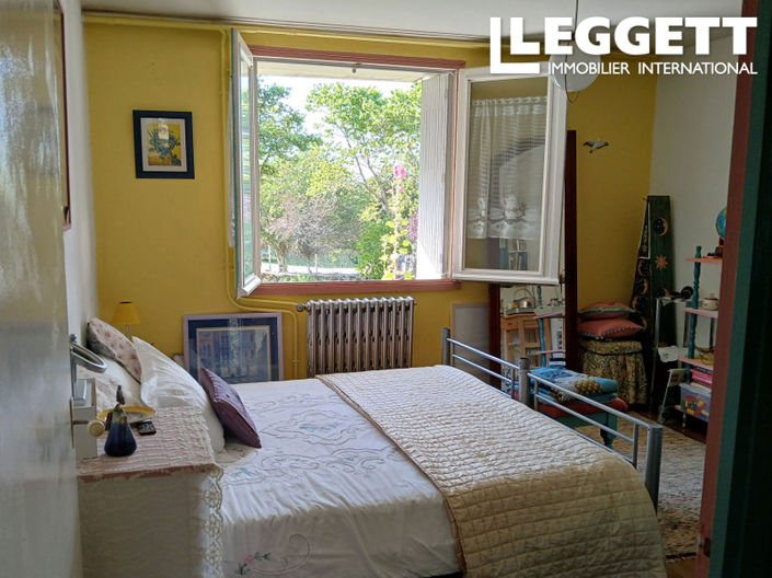 Image No.9-4 Bed House for sale