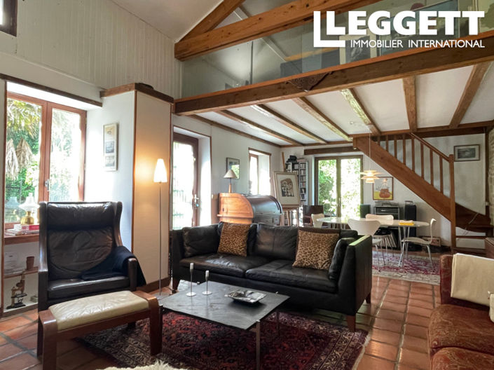 Image No.6-2 Bed House for sale