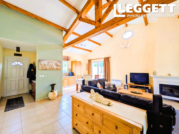 Image No.7-2 Bed House for sale