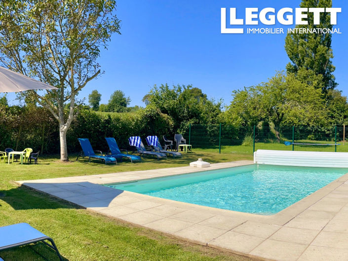 Image No.2-Maison de 9 chambres à vendre à Saint-Denis-de-Gastines