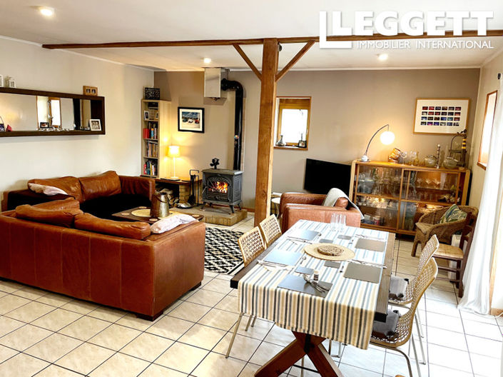 Image No.4-Maison de 9 chambres à vendre à Saint-Denis-de-Gastines