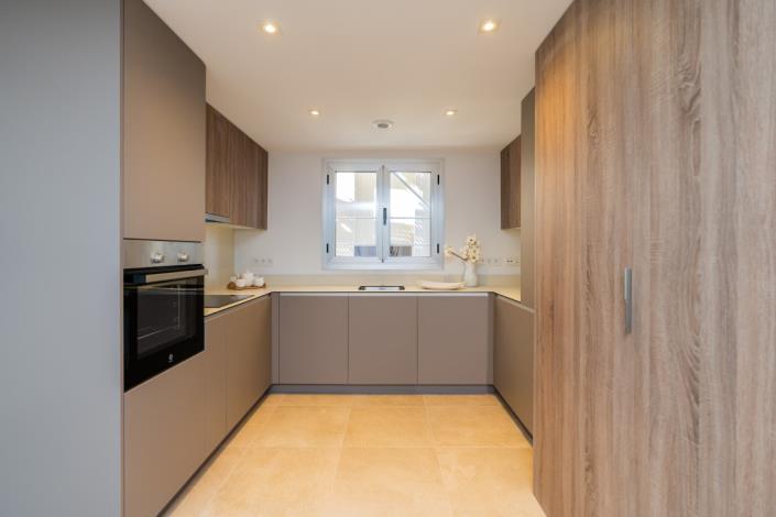 Image No.14-2 Bed Apartment for sale