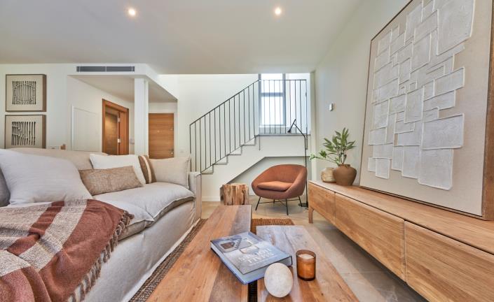 Image No.10-3 Bed Townhouse for sale