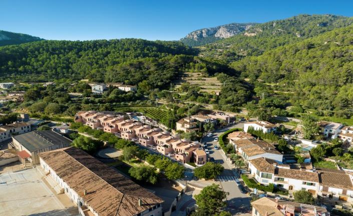 Image No.33-3 Bed Townhouse for sale