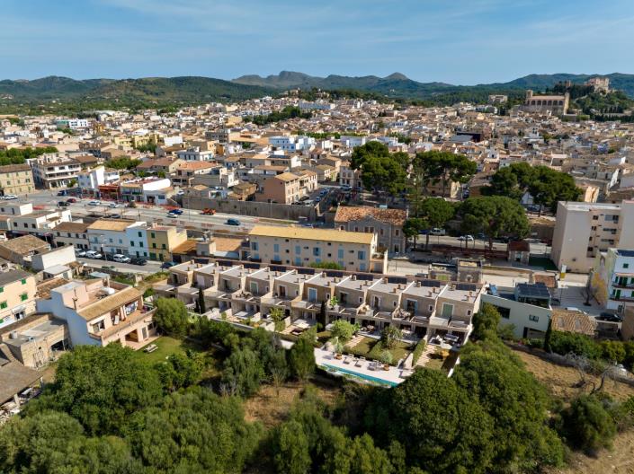 Image No.21-3 Bed Townhouse for sale