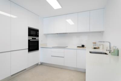 B4-2-Iconic-Gran-Alacant-kitchen-Aug-23