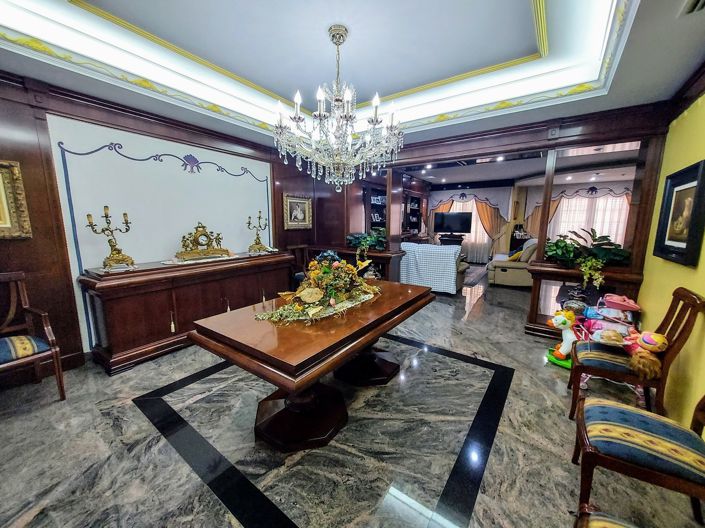 Image No.5-6 Bed Villa for sale